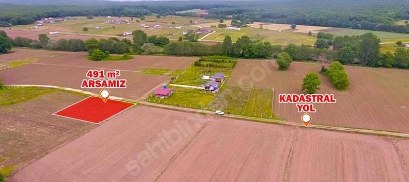 ÇATALCA ÇİFTLİKKÖY’DE KADASTRAL YOLA CEPHE 491 m² ARSA